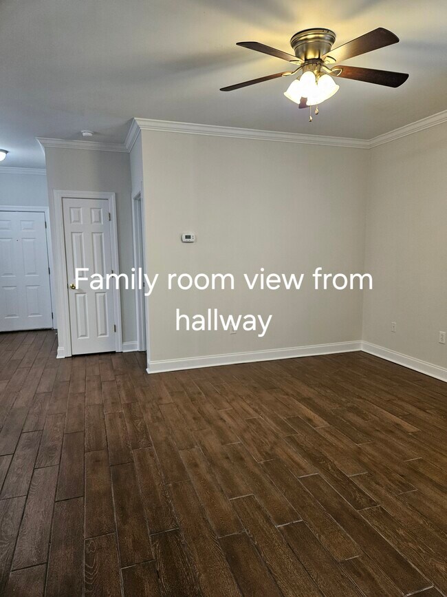 Foto del edificio - 2049 Silvercrest Dr