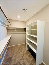 Building Photo - 8724 Giant Causeway Ave