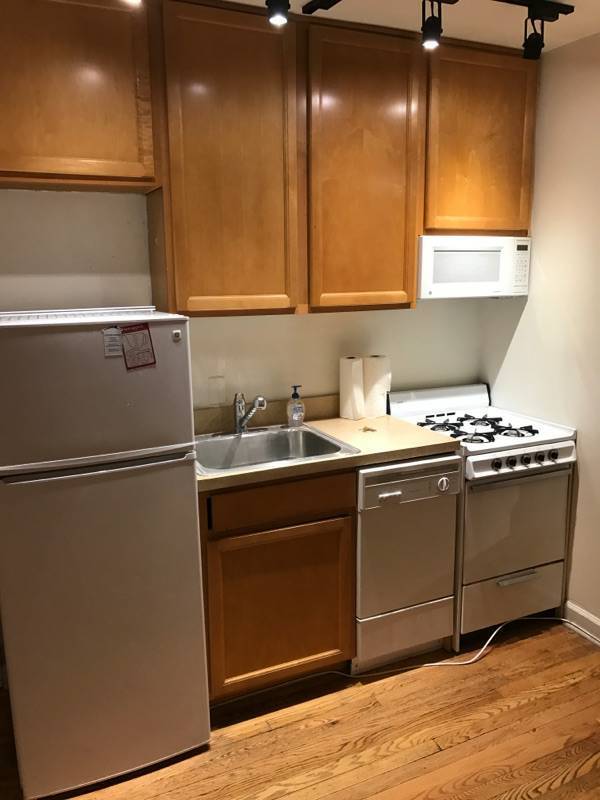 Foto principal - 3011 N Halsted St