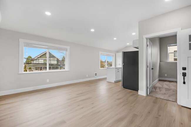 Foto del edificio - 1412 23rd St NE