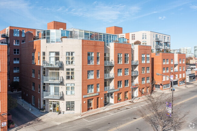 Building Photo - 1210-1236 Chicago Ave