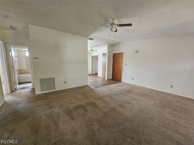 Foto del edificio - 626 SE 13th Ct