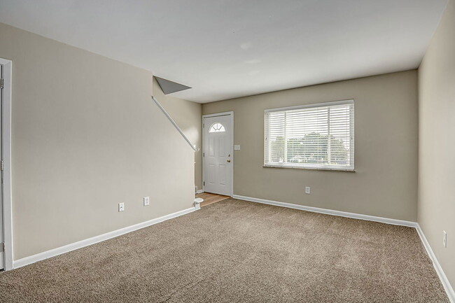 Photo - 135 Commonwealth Ave Apartment