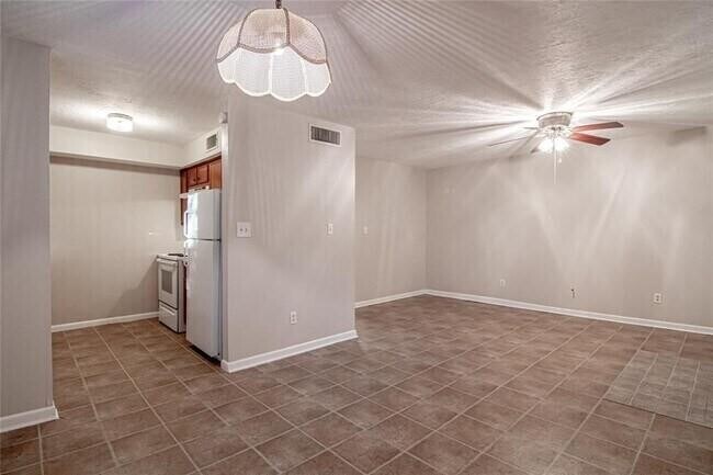 Foto del edificio - 1329 Windsor St