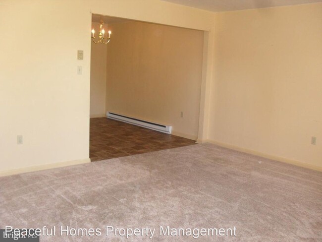 Building Photo - 2 br, 1.5 bath House - 841 Lucilla Ct
