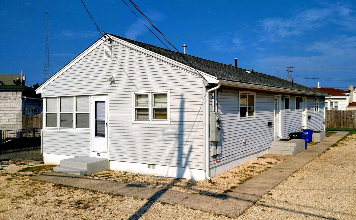 174178 4th Ave, Manasquan, NJ 08736 Townhome Rentals in Manasquan NJ