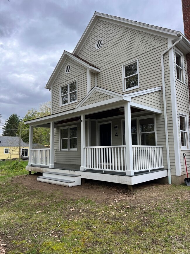 Front Porch - 4 Charles Ln