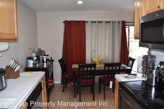 Building Photo - 2 br, 1.5 bath House - 826 Malibu Point Way