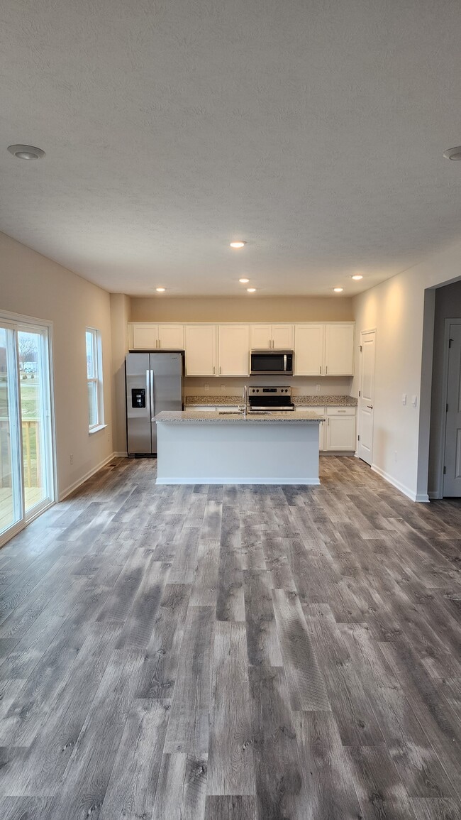 Building Photo - 61 Snapdragon Dr