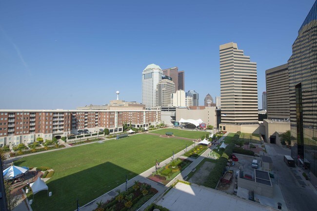80 On The Commons Apartments Columbus Oh Apartments Com