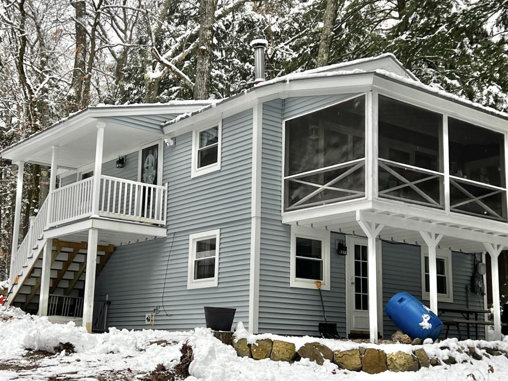 Primary Photo - 24 Abenaki Rd