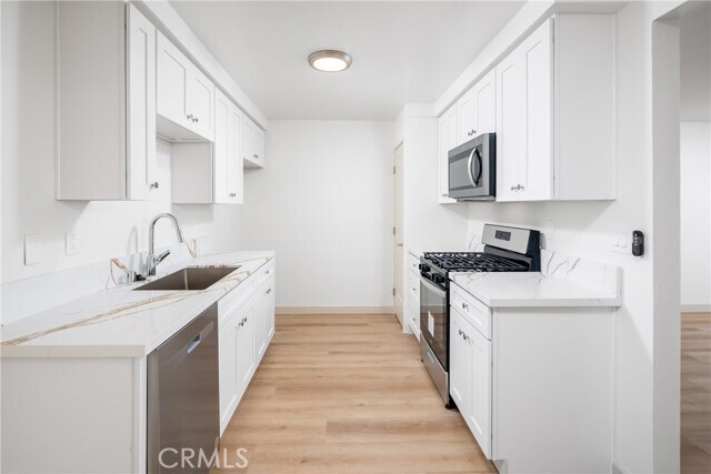 Foto del edificio - 18241 Mandarin Ln