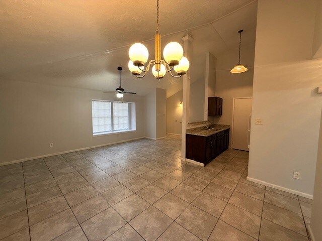 Foto del edificio - 22126 Moss Falls Ln