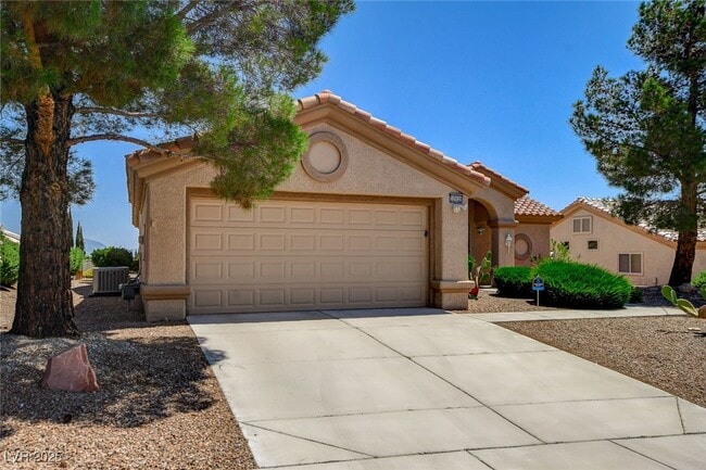 Building Photo - 10928 Button Willow Dr