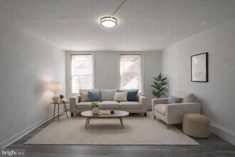 Building Photo - 122-122 Perry St