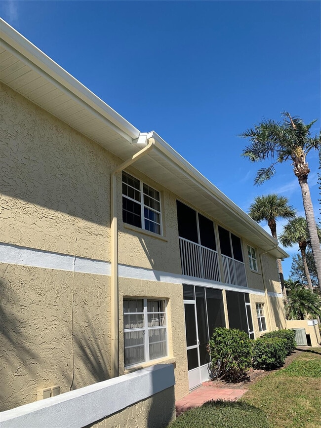 Foto del edificio - 1560 SE Royal Green Cir