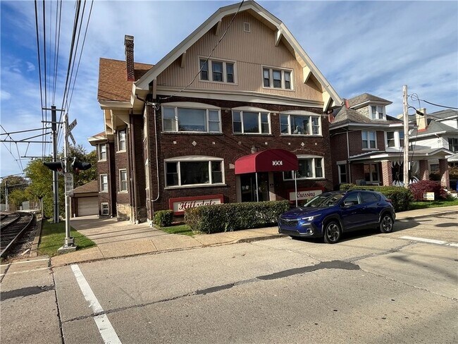 Foto del edificio - 1601 Hillsdale Ave