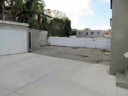 Building Photo - 622 S Pacific Coast Hwy