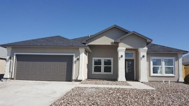 Building Photo - 15238 Barataria Dr