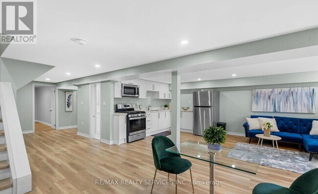 Photo du bâtiment - 5 Avondale Blvd