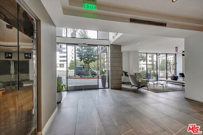 Foto del edificio - 10600 Wilshire Blvd
