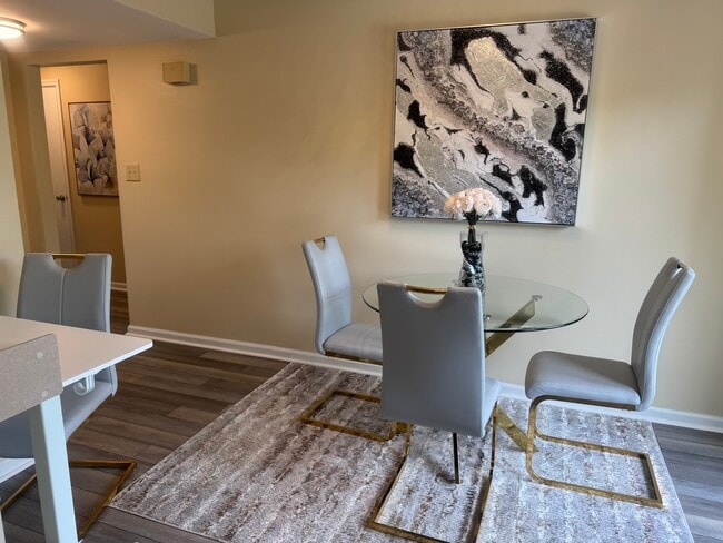 Dining - 413 Lenney Dr