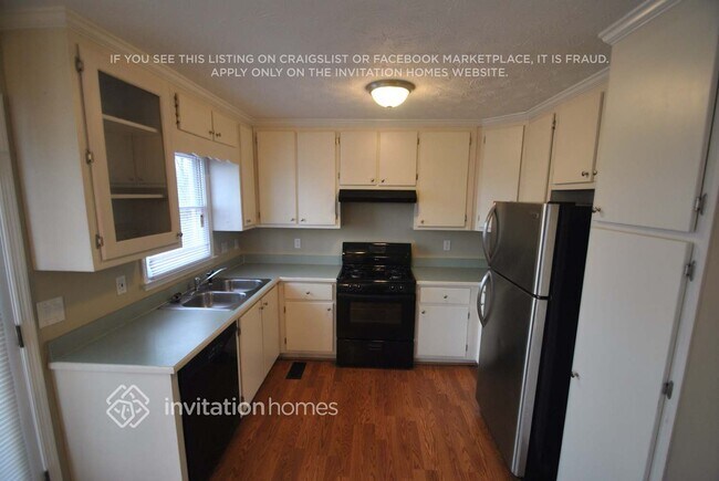 Foto del edificio - 182 Shallow Ridge Ln NE