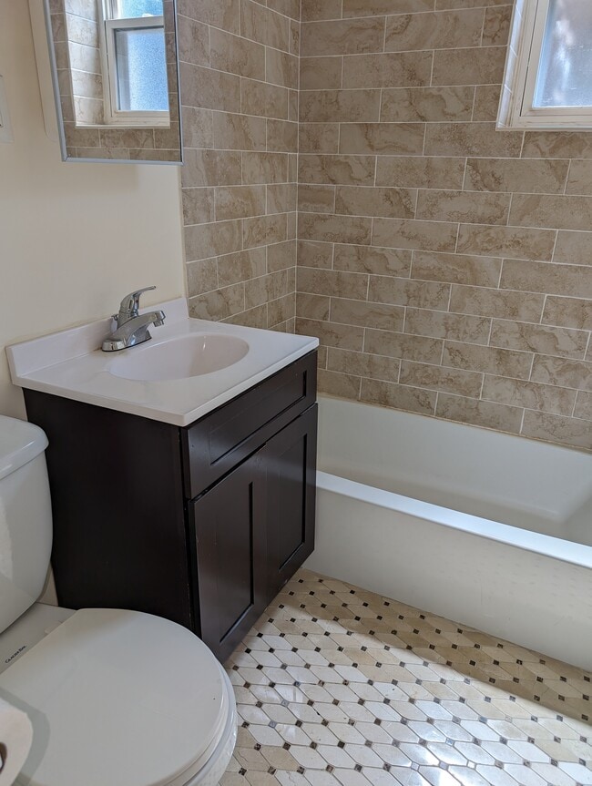 Bathroom -1700/mo. - 1st Flr. - Rosewood Gardens