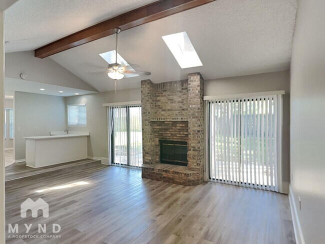 Foto del edificio - 3009 Nautilus Rd