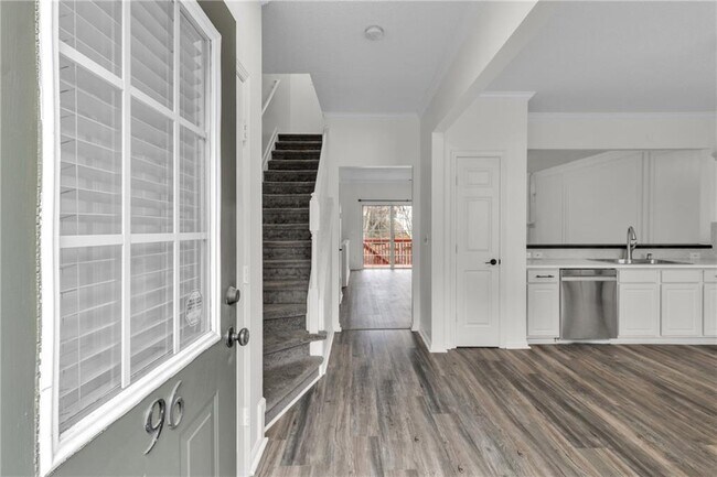 Foto del edificio - 9155 Nesbit Ferry Rd