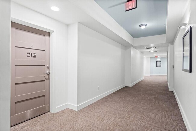 Building Photo - 1100 Howell Mill Rd NW