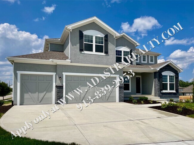Foto del edificio - Brand New Beautiful 4 bed 3.5 bath Home in...