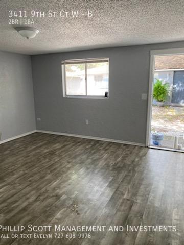 Foto del edificio - 3411 9th St Ct W