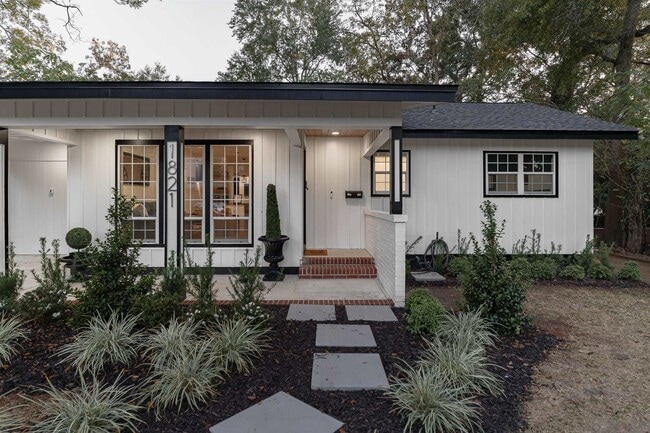 Foto del edificio - 1821 Jackson Bluff Rd