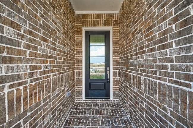Building Photo - 11119 Poplar Tree Dr