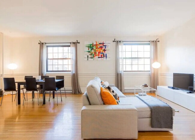 Building Photo - 178 Marlborough St