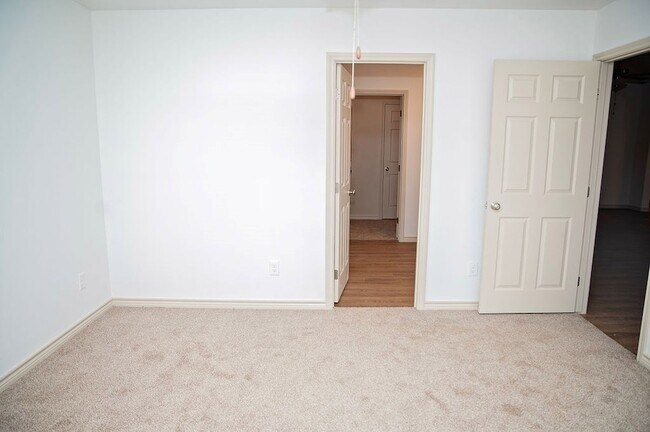 Building Photo - 1320 Bajada St