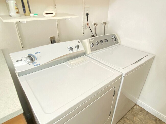 Foto del edificio - 3 Bedroom, 1.5 Bath House