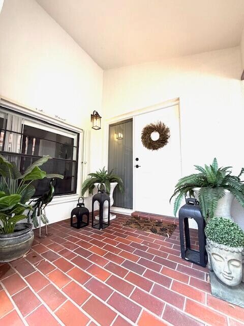 Foto del edificio - 665 Hollows Cir