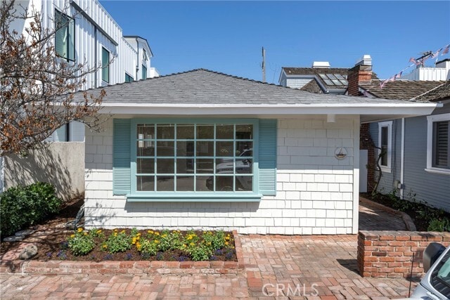 Primary Photo - 122 Apolena Ave