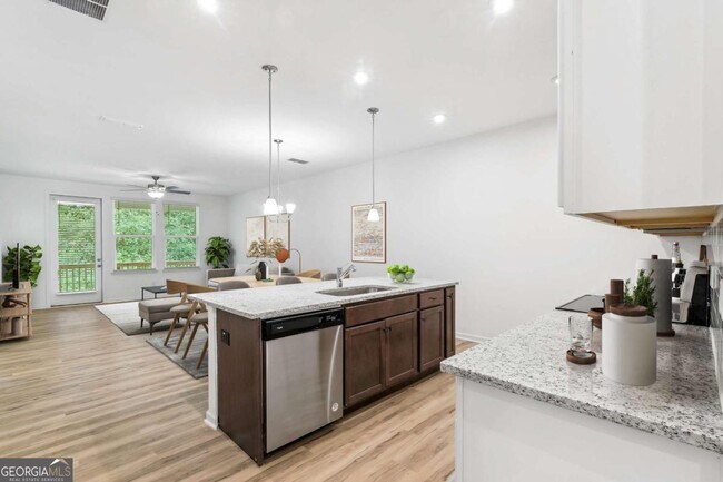 Foto del edificio - 1429 Proust Ln