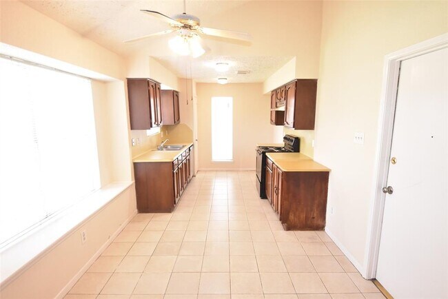 Foto del edificio - 1138 River Rock Dr