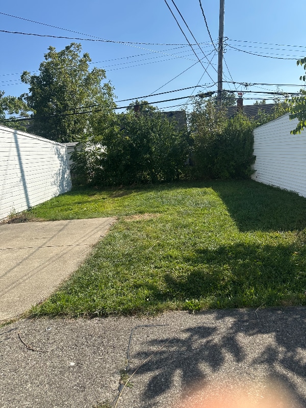 Building Photo - 21510 Kenyon Dr