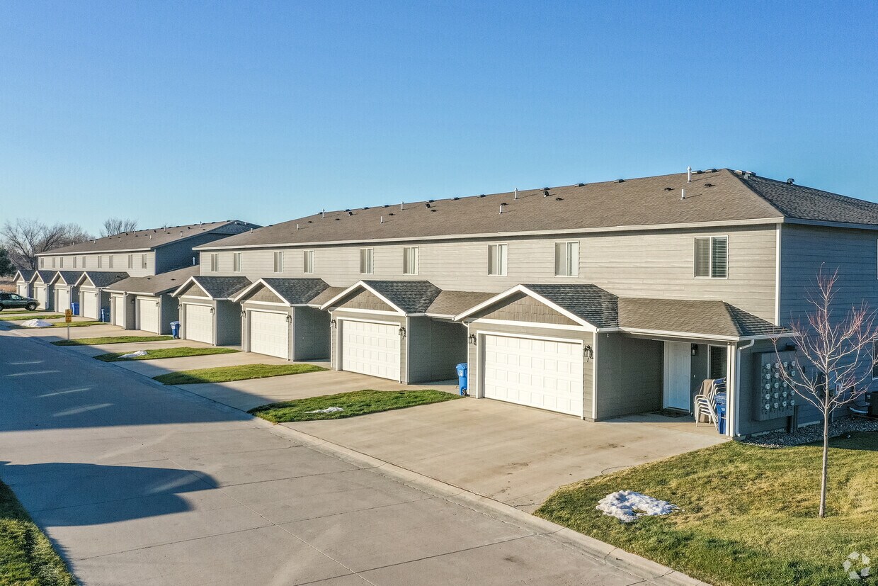 Beal Townhomes Townhomes for Rent Sioux Falls, SD