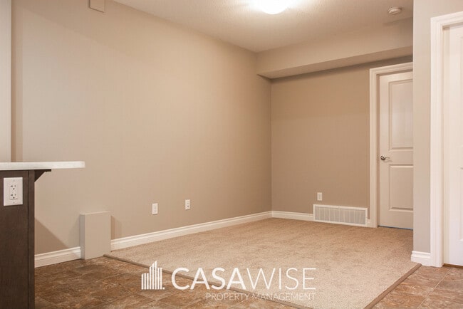 Building Photo - 346 W Haven Dr