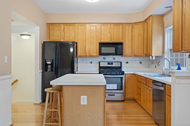 Building Photo - 2568 Sylvan Moor Ln
