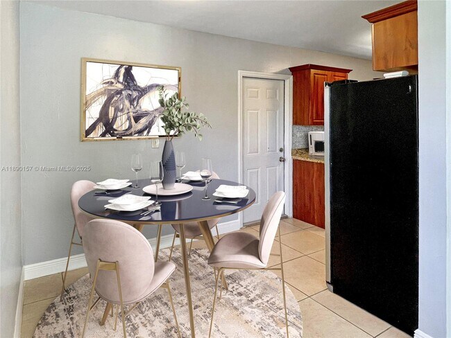 Foto del edificio - 5245 SW 98th Ct