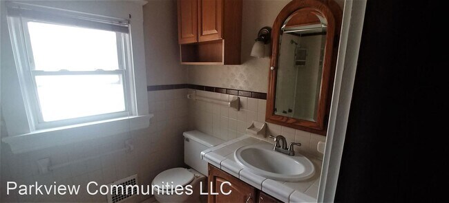 Foto del edificio - 4 br, 1 bath House - 1914 West Fork Rd
