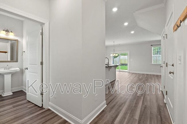 Building Photo - 837 Elsie Dr