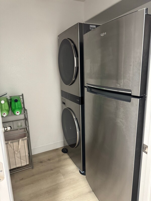 Foto del edificio - 7250 Sterling Rock Ave